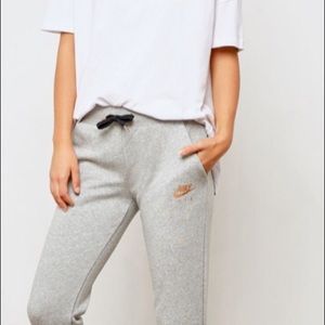 Nike Air Sweatpants